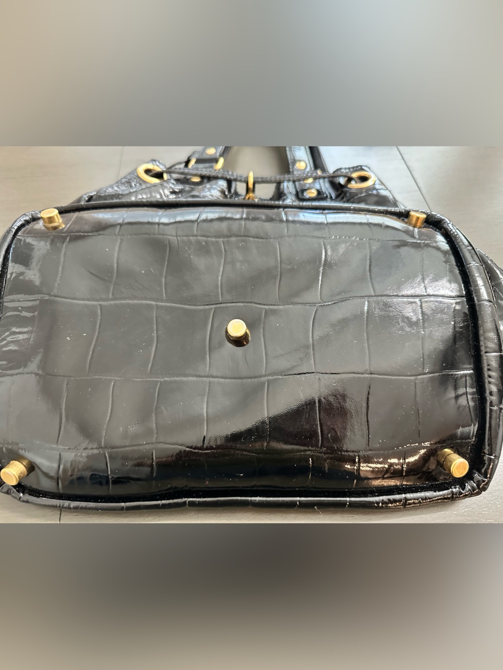 Yves Saint Laurent Black Croc Embossed Patent Leather Overseas Tote Bag - Picture 5 of 11